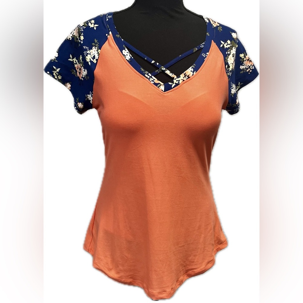 No Comment NWT New Floral Sleeve Orange Blue Medium M